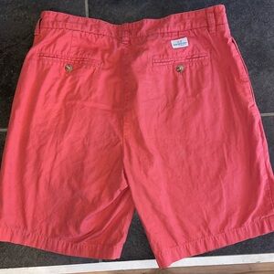Vineyard Vines Men’s Shorts size 33